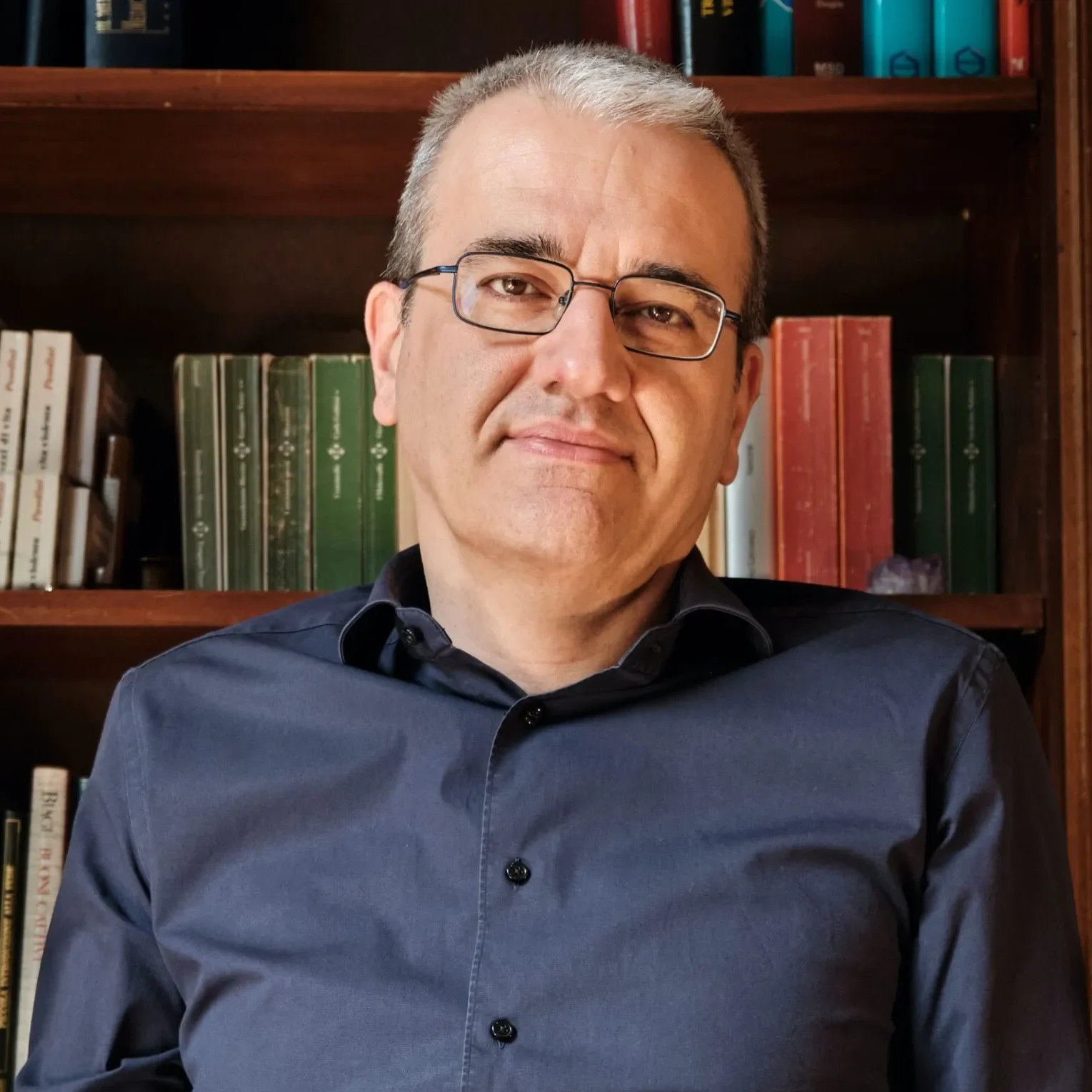 Dr. Nicola Armaroli